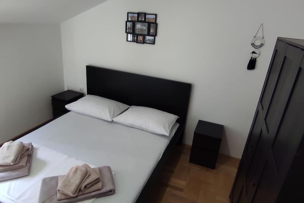 אומיס Luxury City Centre Apartment With Stunning View מראה חיצוני תמונה