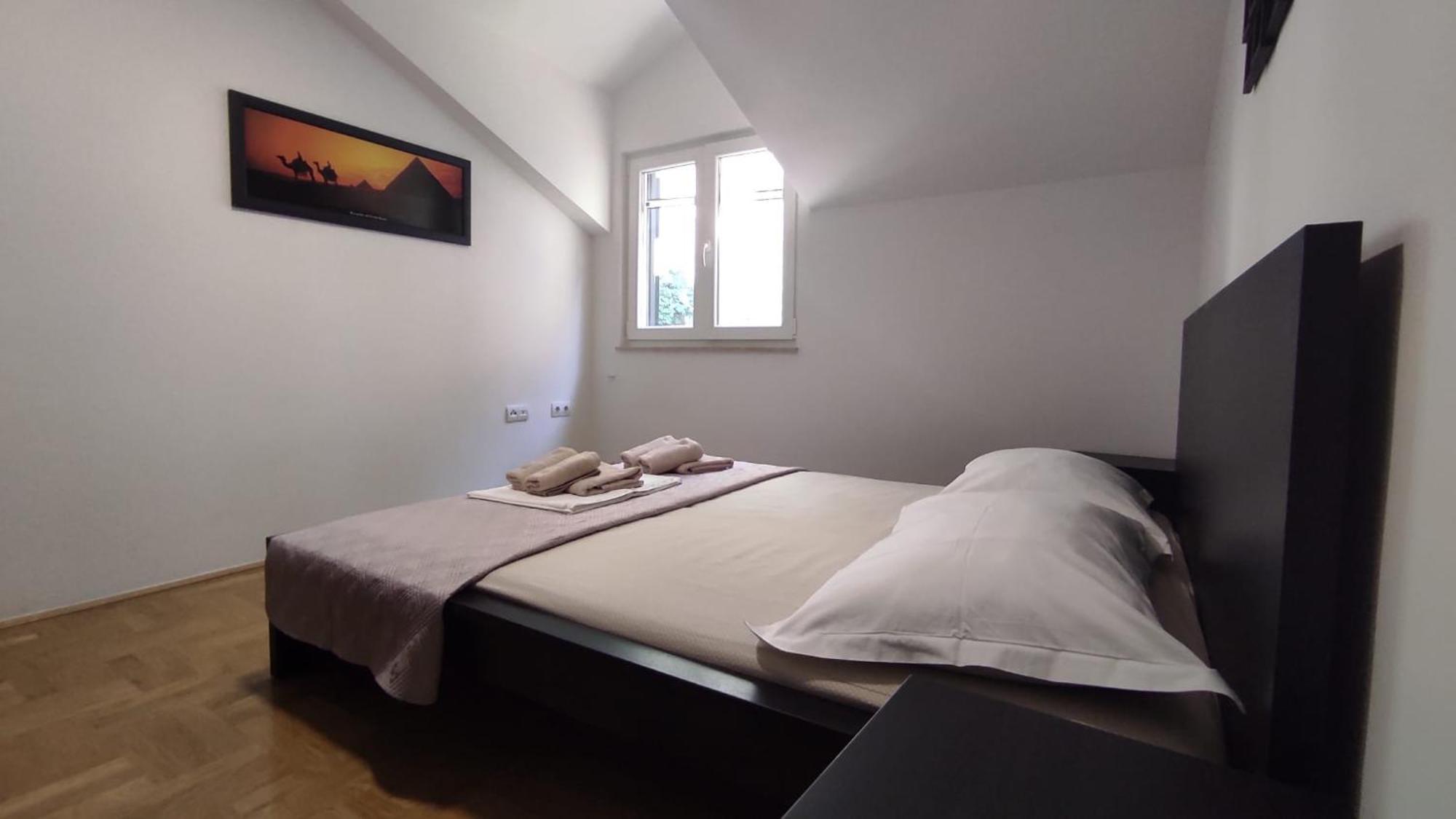 אומיס Luxury City Centre Apartment With Stunning View מראה חיצוני תמונה