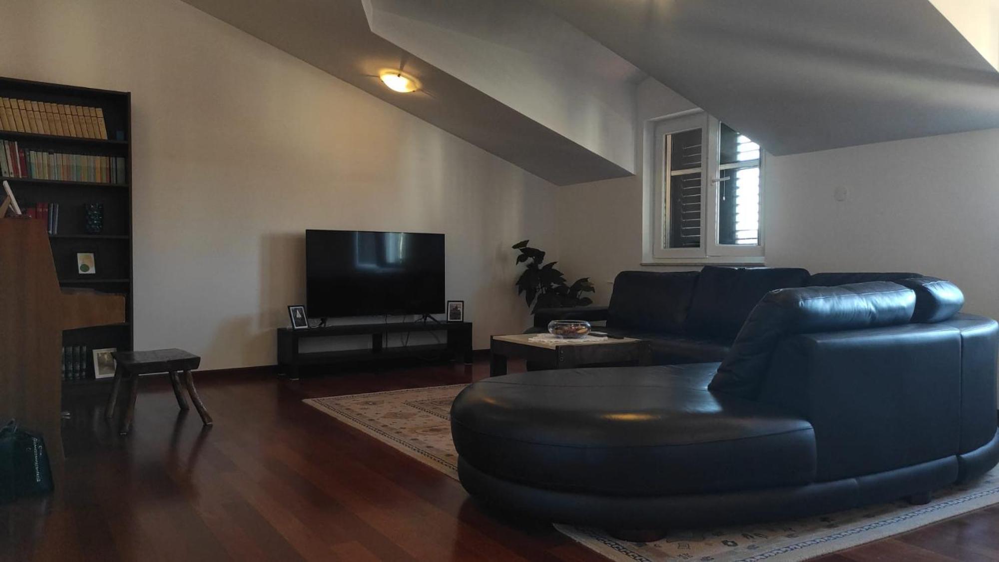 אומיס Luxury City Centre Apartment With Stunning View מראה חיצוני תמונה